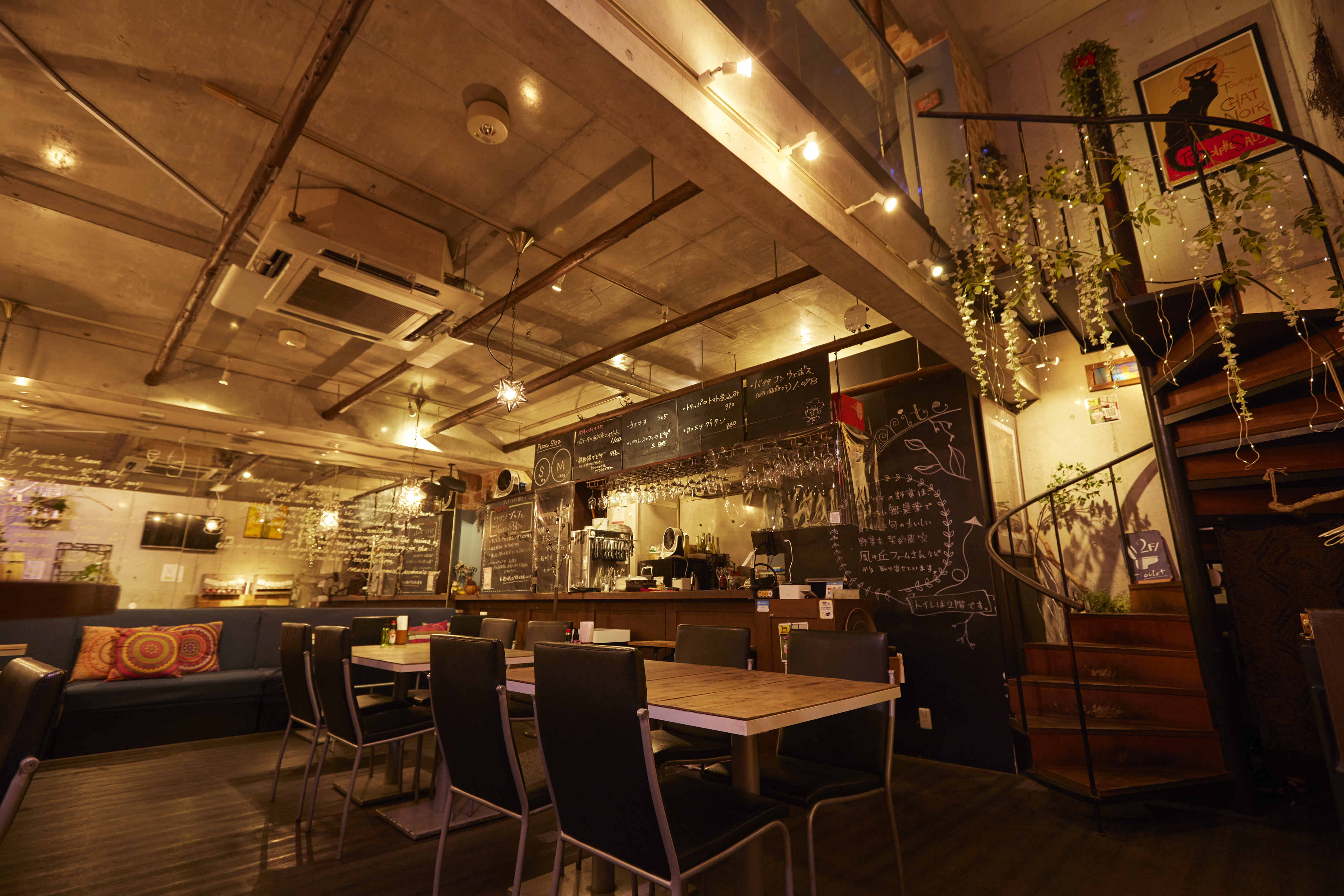 レストラン1階フロア