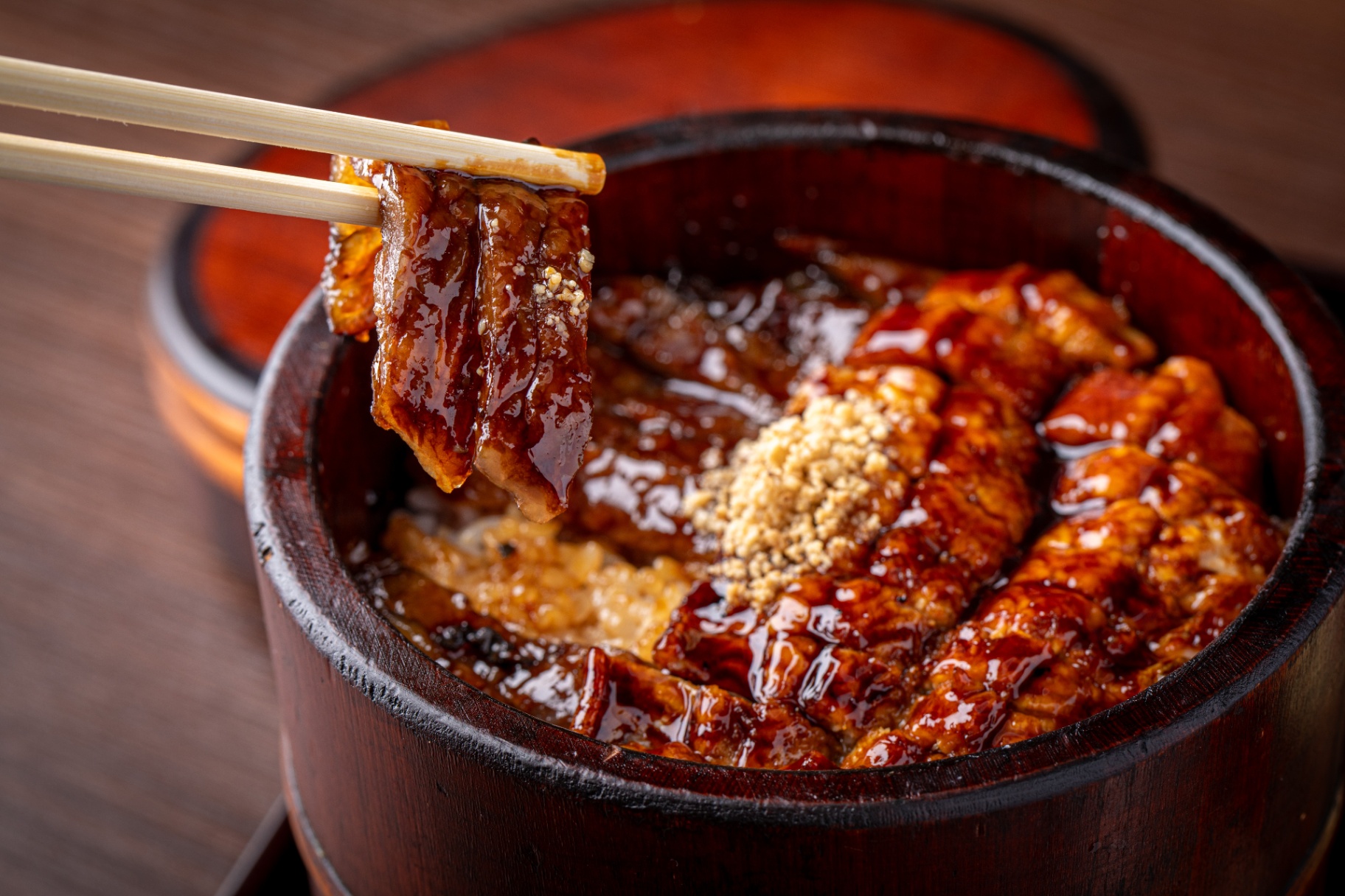 お料理_ひつまぶし_和牛ロース箸上げ